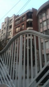 Advantages of vertical louver windows