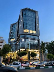 Vertical and horizontal louvers manufacturers façade