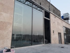 Frameless glass railing price 