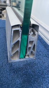 aluminium handrail details installation