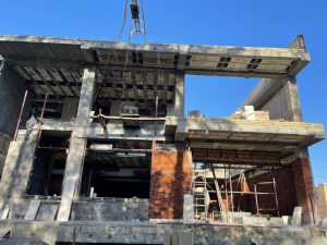 Frameless glass wall price