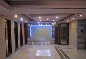 Frameless glass partition
