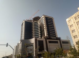 What purpose curtain wall