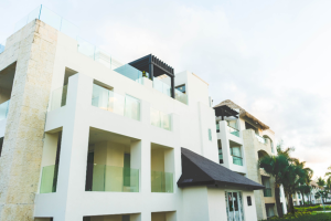 Online sales and implementation of the frameless façade