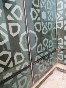 Unitised curtain wall construction advantage or disadvantages
