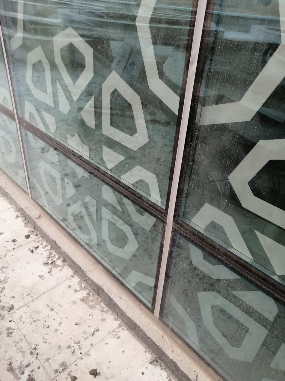 How much does an exterior glass wall cost - Valid