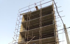 difference between window and curtain wall