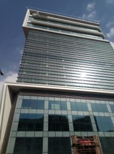 difference between window and curtain wall