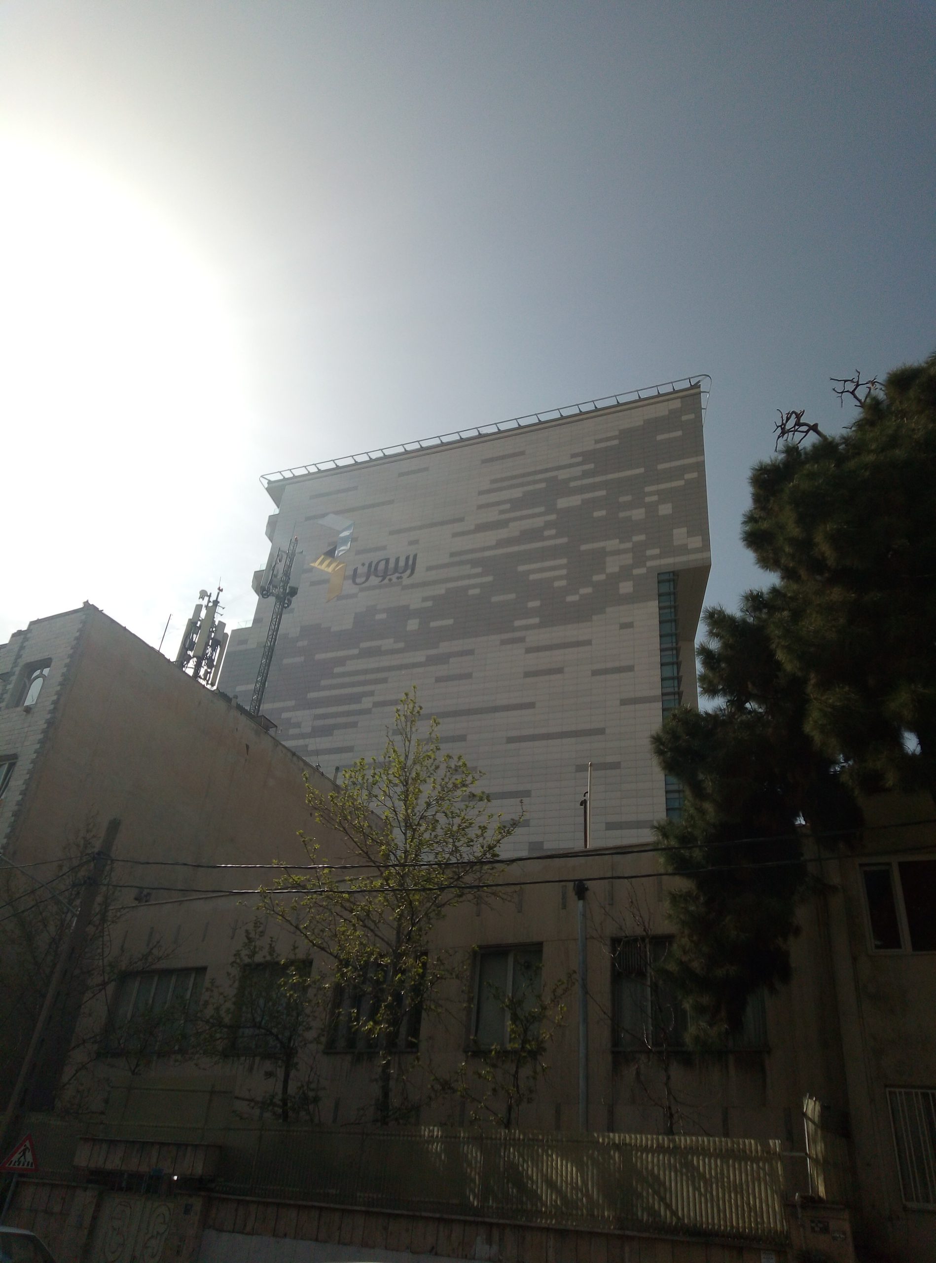 Cost of glass wall vs drywall Valid